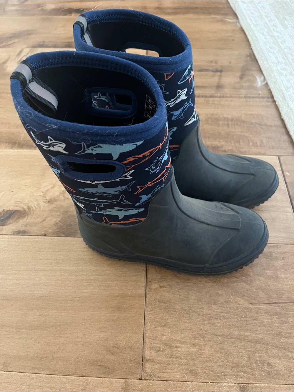 Kids Navy Shark-Pattern Waterproof Rain Boots with Easy Pull Handles